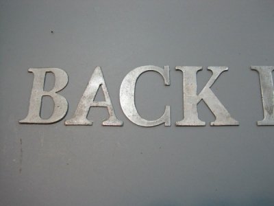 Meningkatkan Daya Tarik Bisnis dengan Neon Box Jakarta